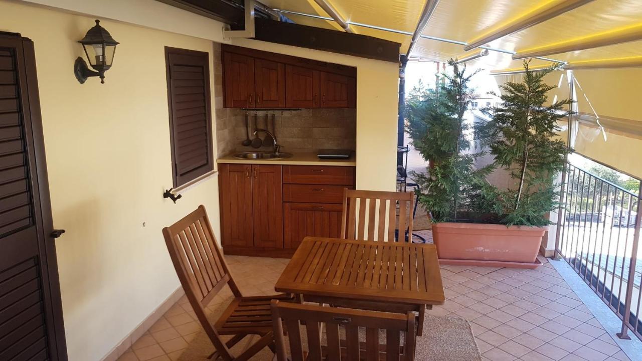 B&B E Casa Vacanza Al Castello Roccella Ionica Exterior photo