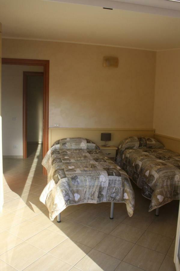 B&B E Casa Vacanza Al Castello Roccella Ionica Exterior photo